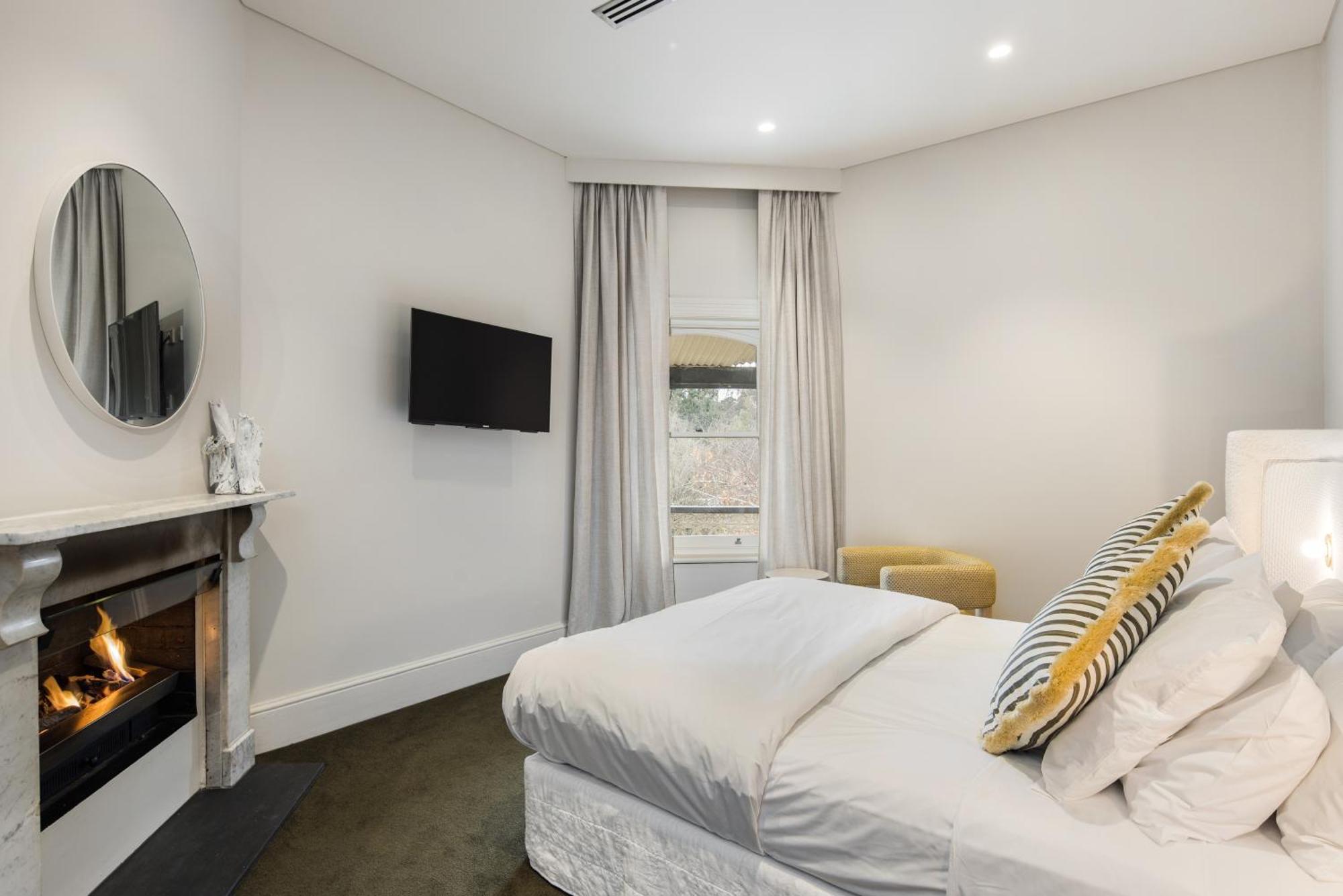 The Stirling Hotel エクステリア 写真